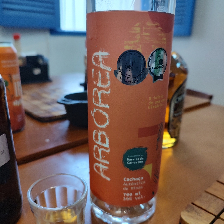 CACHAÇA ARBÓREA CARVALHO