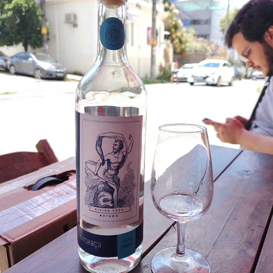 CACHAÇA DIVINA CANA PRATA NETUNO