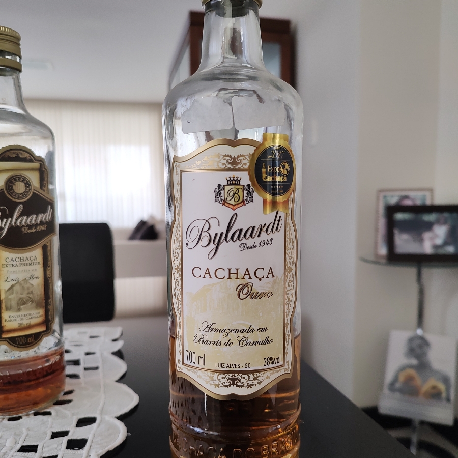 CACHAÇA BYLAARDT OURO 5 ANOS