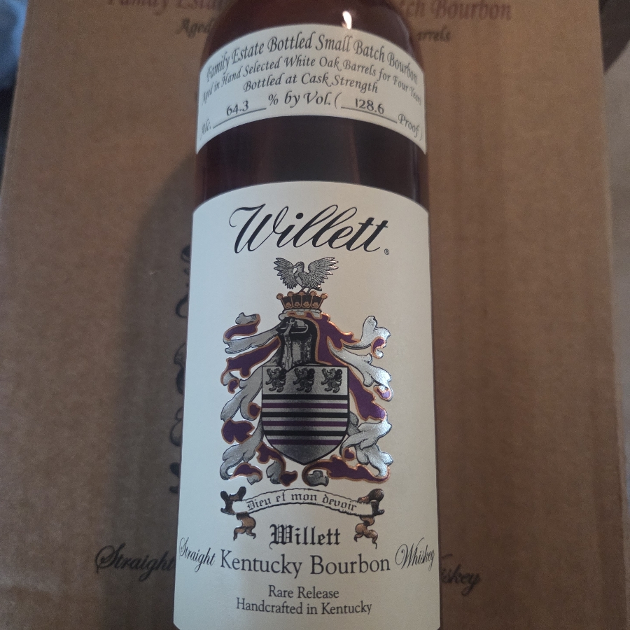 Willett Family Estate Small Batch Straight Kentucky Bourbon PurpleTop