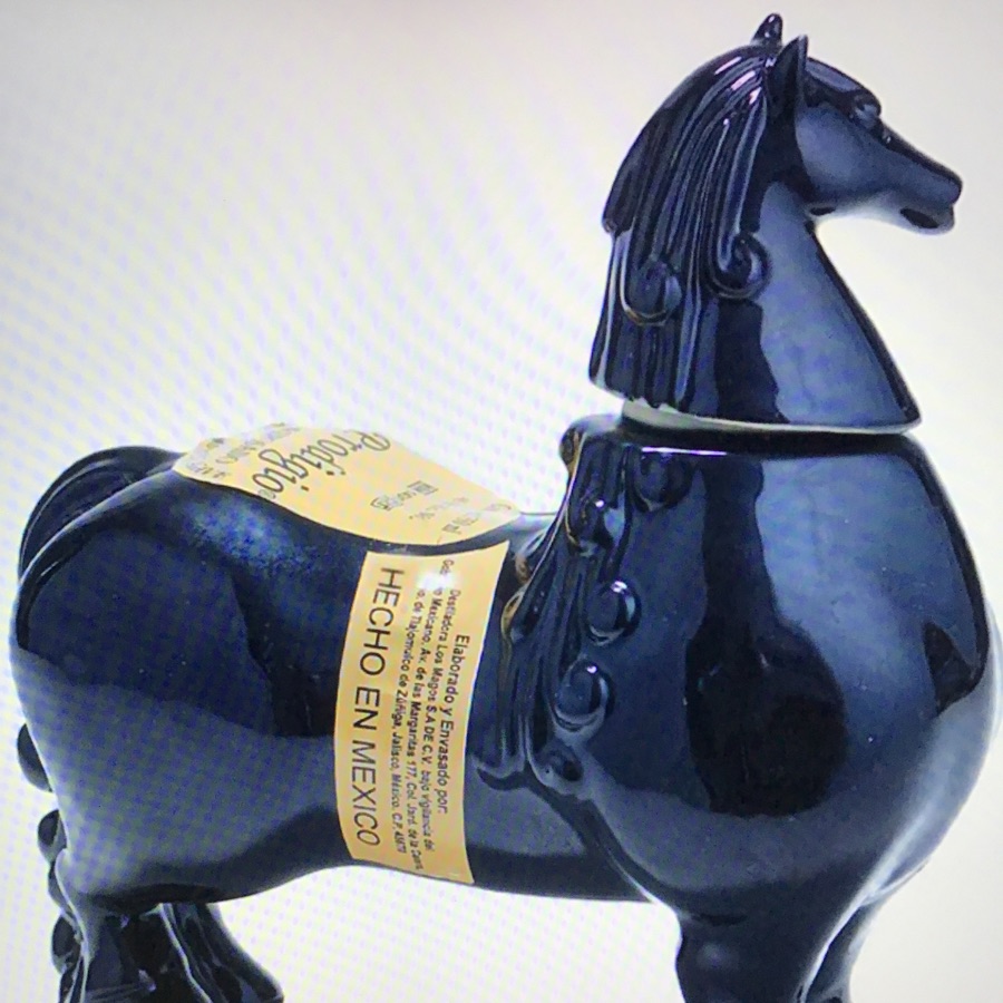 Prodigio Reposado Horse