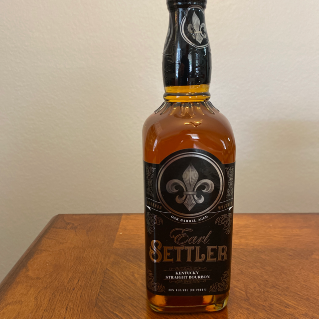 Earl Settler Kentucky Straight Bourbon