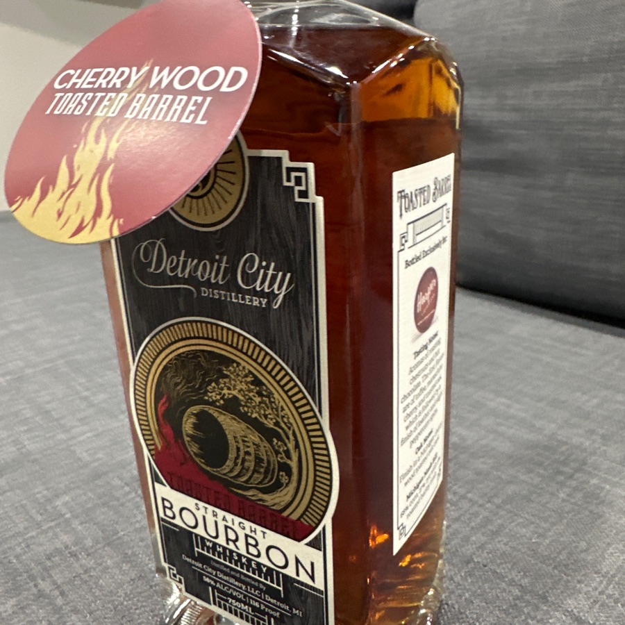 DETROIT CITY Toasted Cherry Wood Harper Liquor