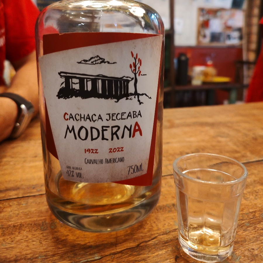 CACHAÇA JECEABA MODERNA
