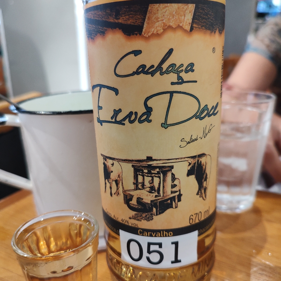 CACHAÇA ERVA DOCE CARVALHO