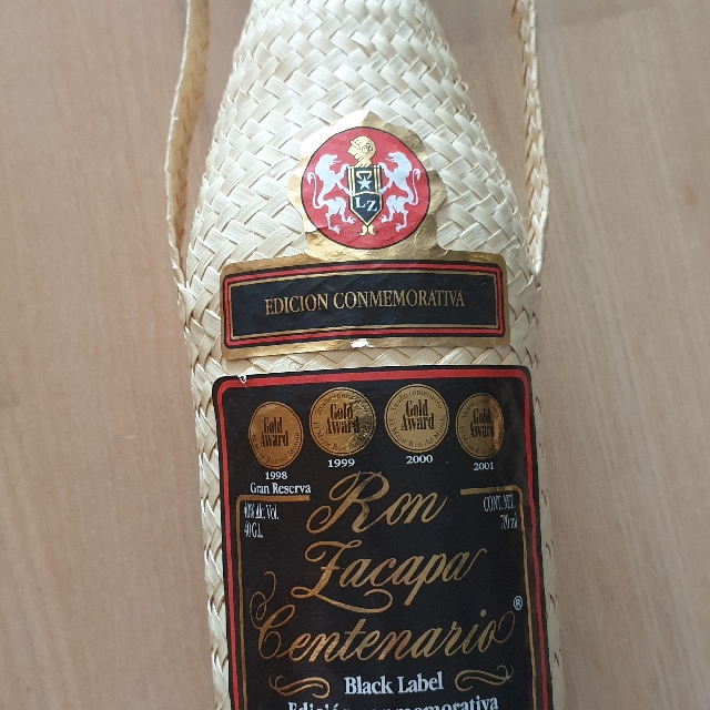 Ron Zacapa Centenario Edición conmemorativa