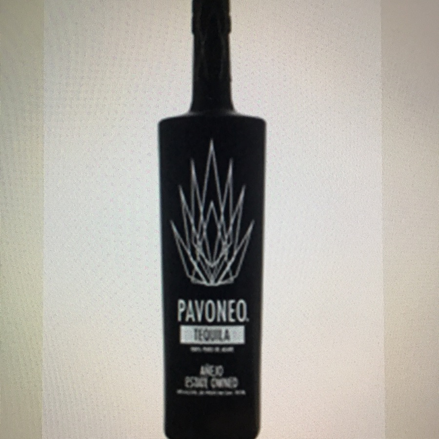 Pavoneo Añejo