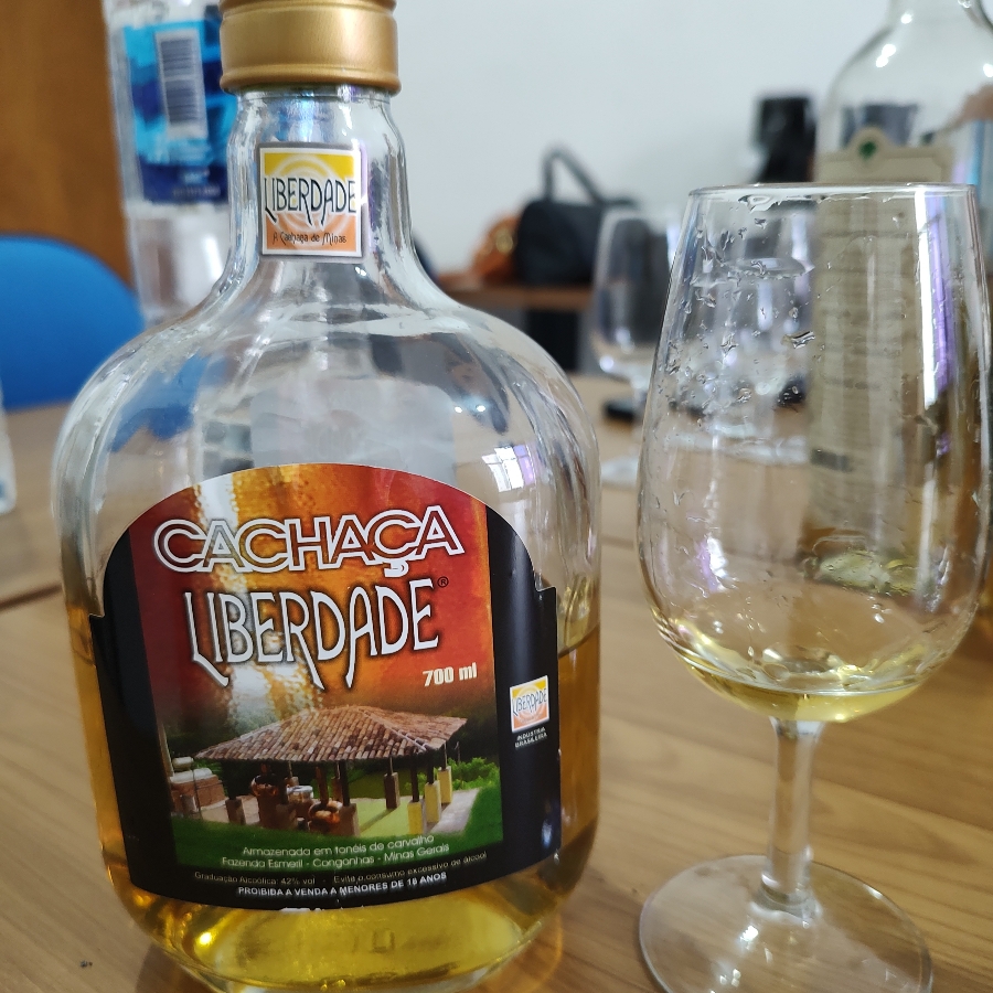 CACHAÇA LIBERDADE CARVALHO