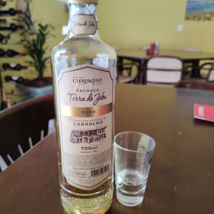 CACHAÇA TERRA DO ZEBU OURO CARVALHO