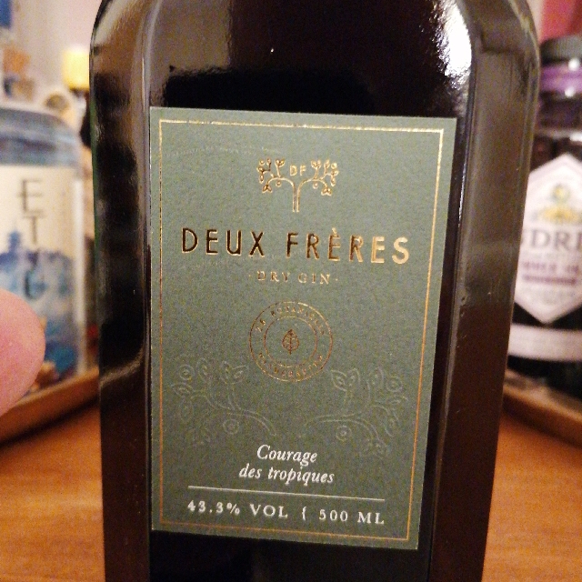 DEUX FRÈRES Courage des tropiques