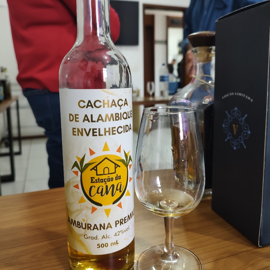 CACHAÇA ESTAÇÃO DA CANA AMBURANA PREMIUM
