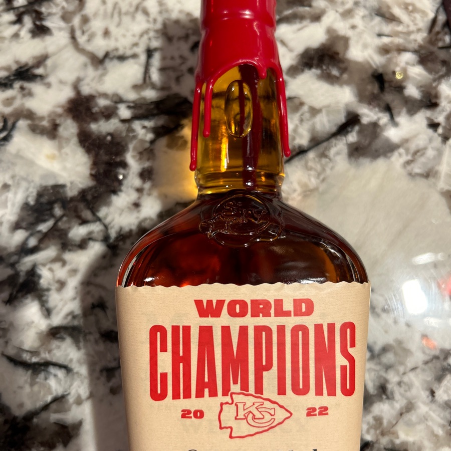 makers mark Kansas City world champion, 2022 Makers mark Kansas City world champion, 2022
