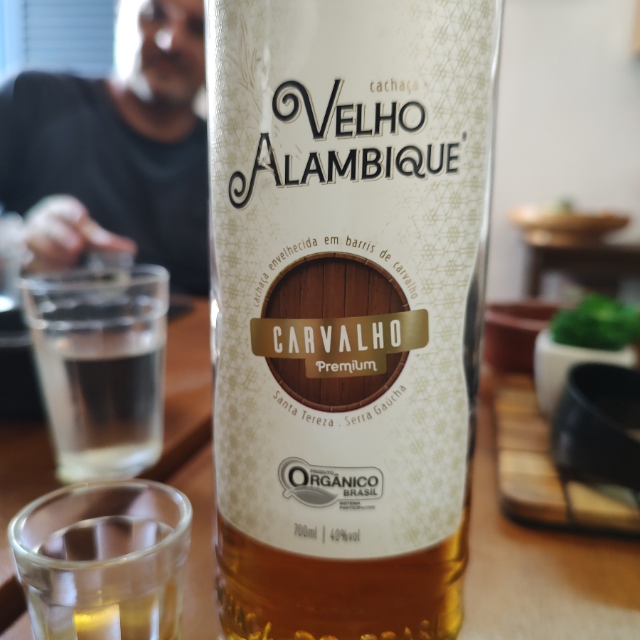 CACHAÇA VELHO ALAMBIQUE CARVALHO