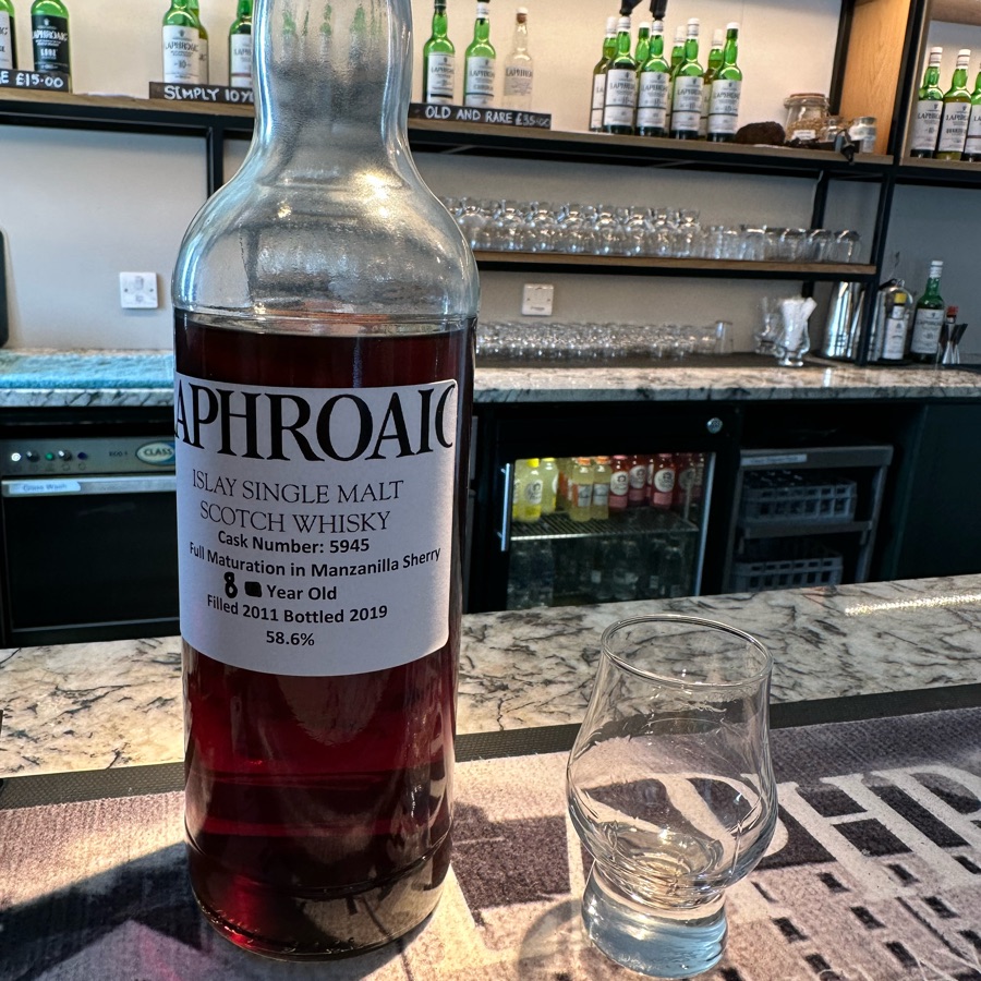 Laphroaig 8 year Manzanilla Sherry