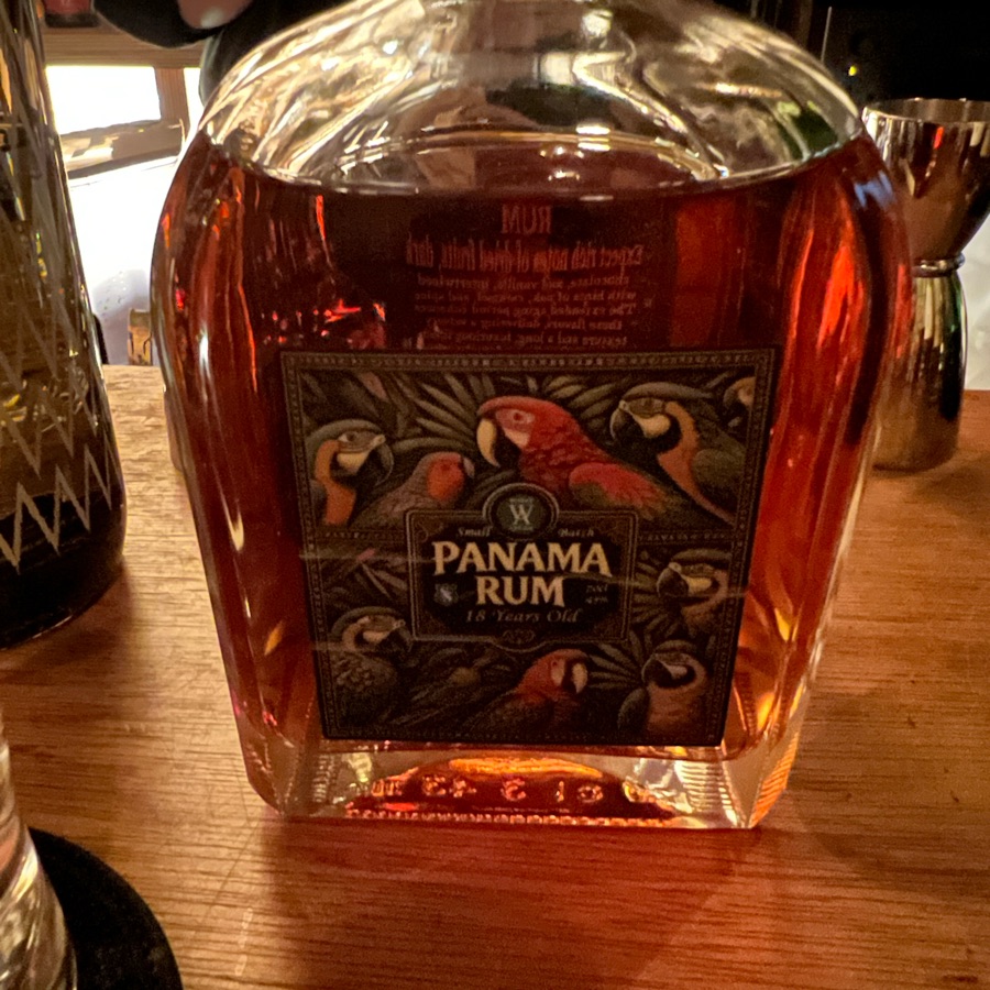 PANAMA RUM SMALL BATCH OVER 18 YEAR OLD