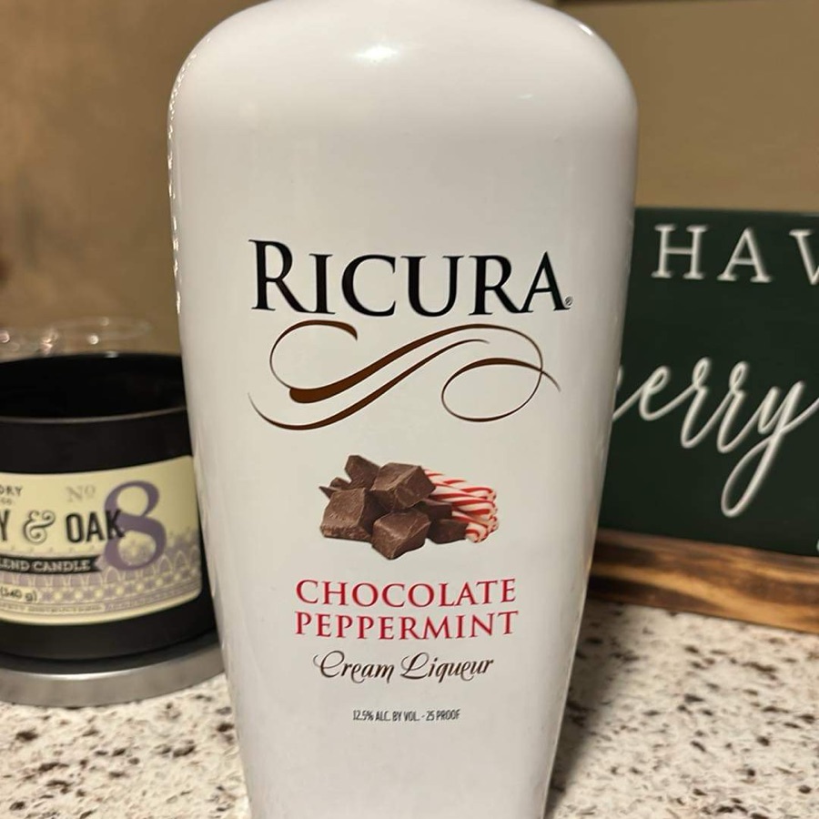 Ricura Chocolate Peppermint Cream Liquor