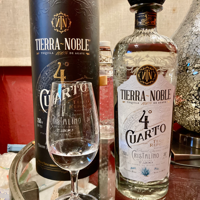 Tierra Noble 4 Cuarto Cristalino Reposado
