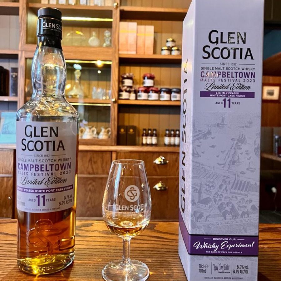 Glen Scotia 11 Year Lightly Peated White Port Cask Finish (2023 Campbeltown Malts Festival)