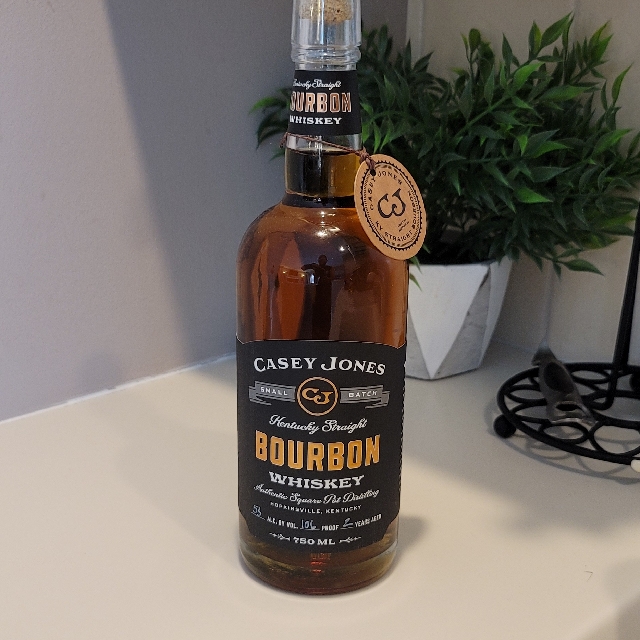 Casey Jones Small Batch Bourbon Whiskey (Black Label)