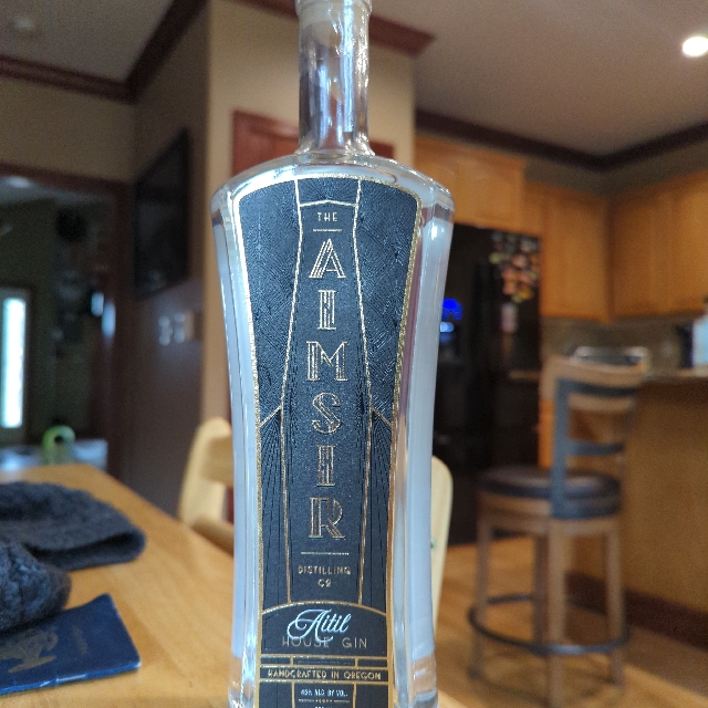 Aimsir Aitil House Gin