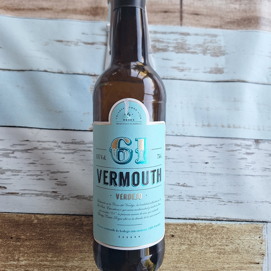 Cuatro rayas 61 vermouth