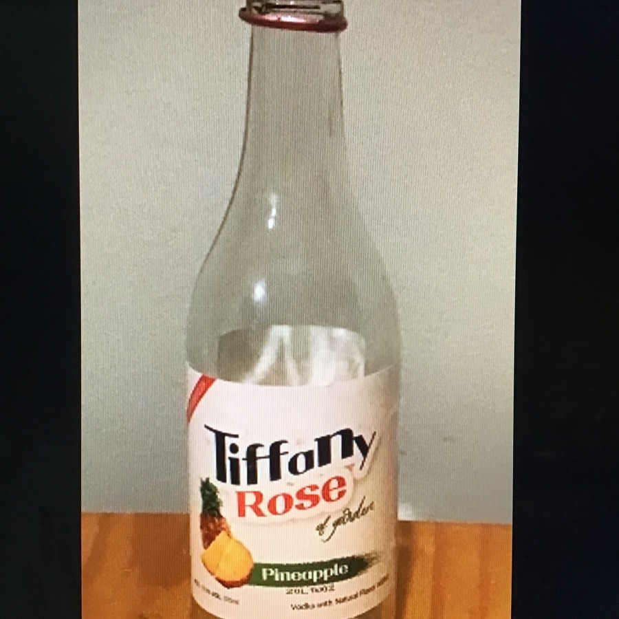 Tiffany Rose Of Garden Pineapple Soju
