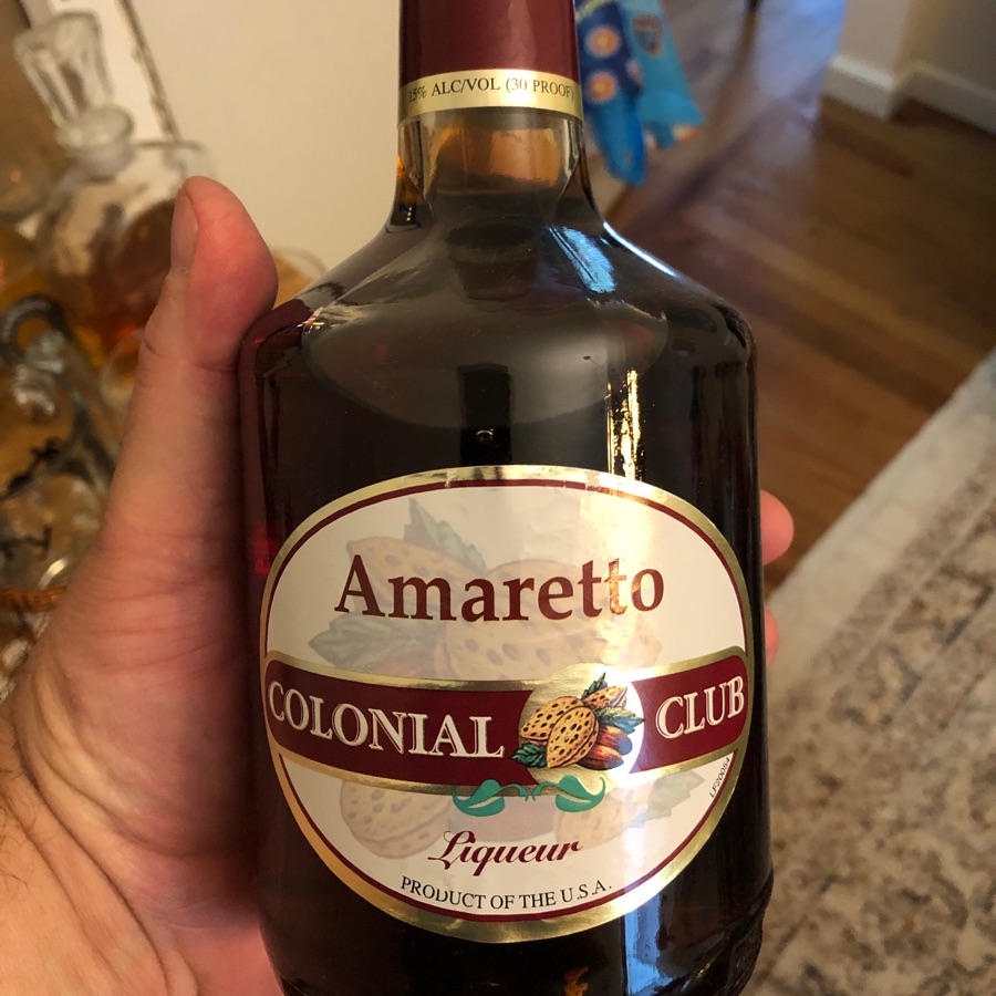 Colonial Club Amaretto