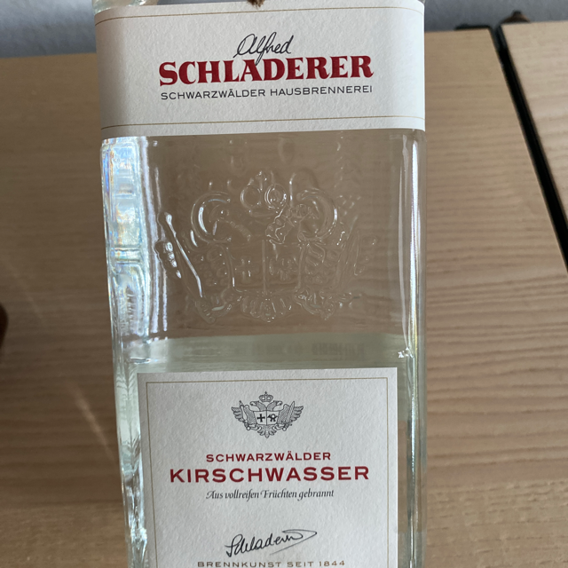 Schladerer Kirschwassser