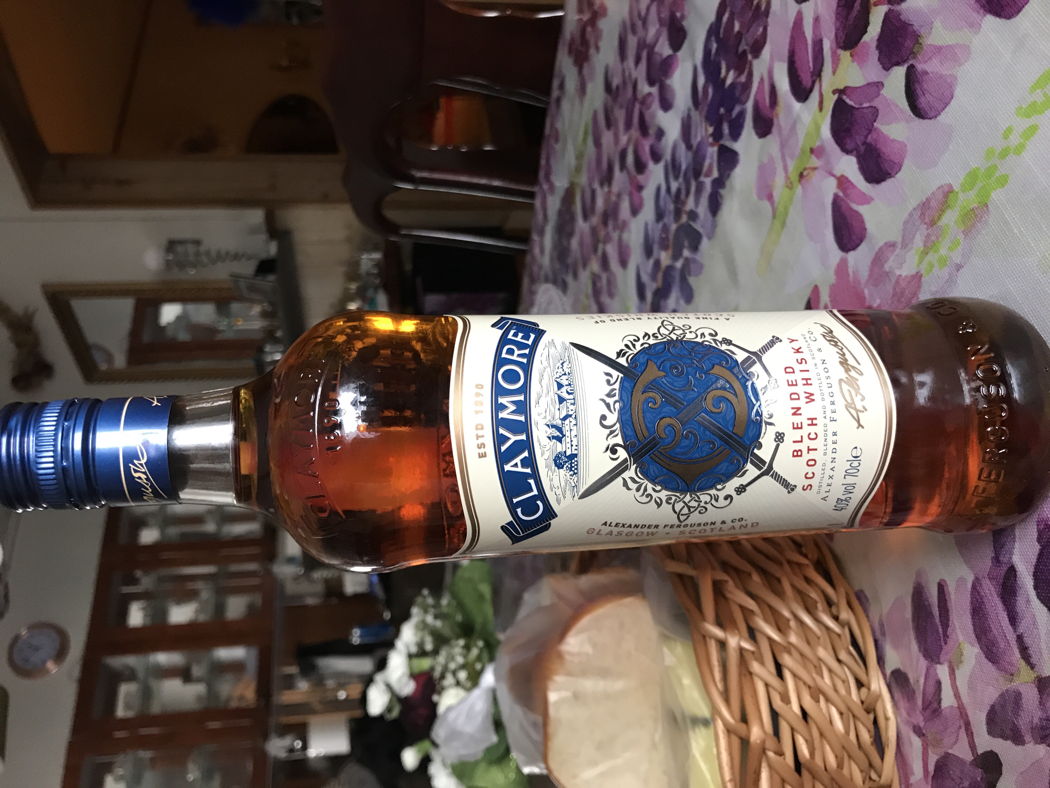 Claymore blended scotch whisky