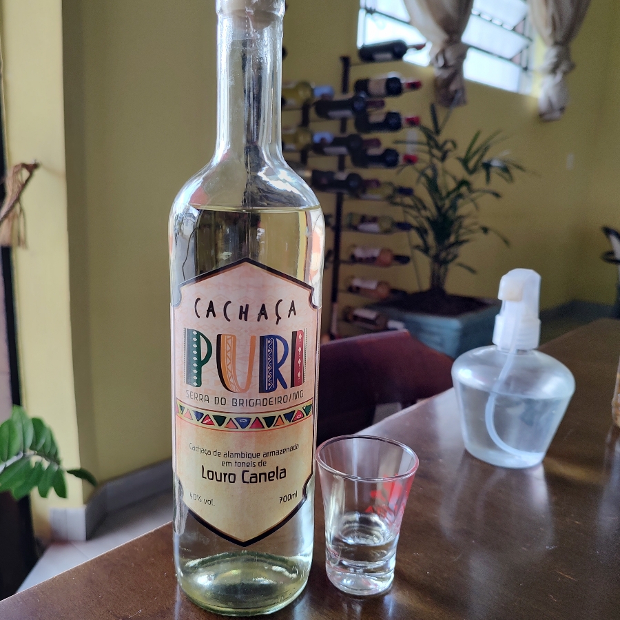 CACHAÇA PURI SERRA DO BRIGADEIRO LOURO CANELA