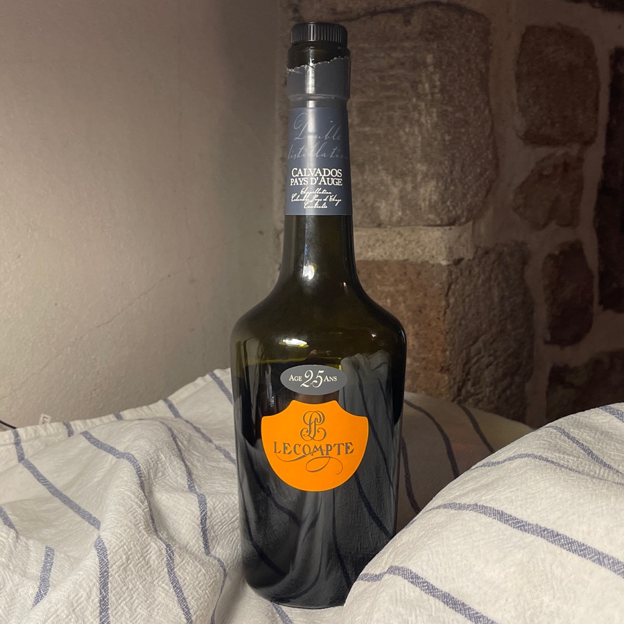 Le Compte Calvados Pays d'Auge 25 years