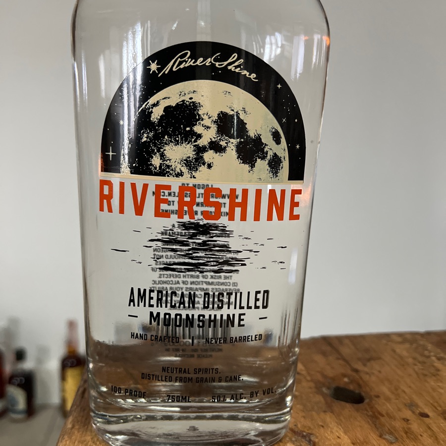 Driftless Glen RIvershine moonshine