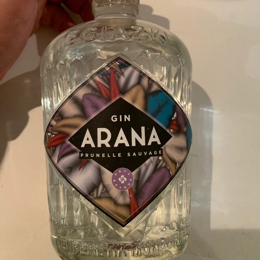 Egiazki Arana Gin