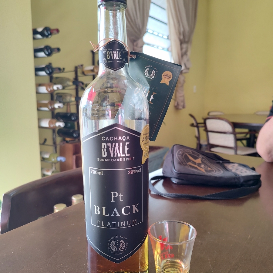 CACHAÇA D'VALE PT PLATINUM BLACK 8 ANOS