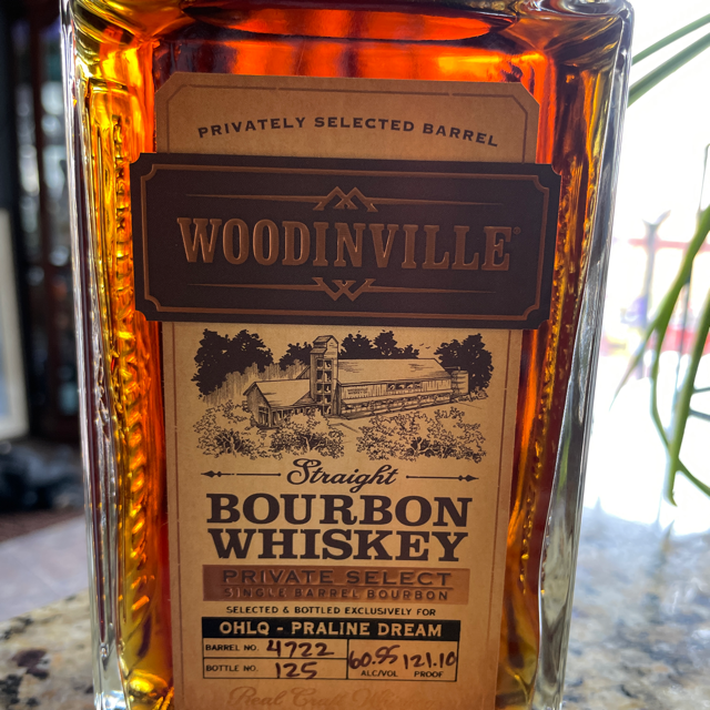 Woodinville Private Select OHLQ #4722 Praline Dream