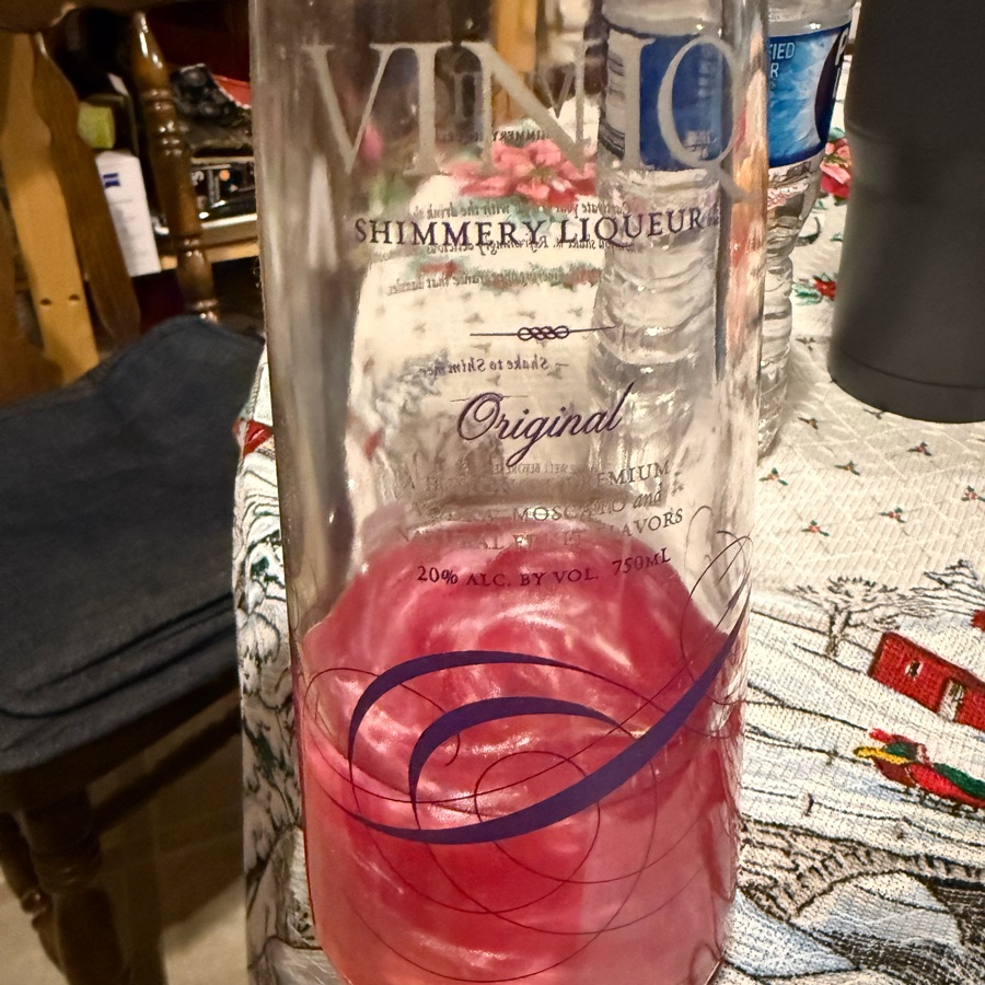 Viniq Shimmery Liqueur