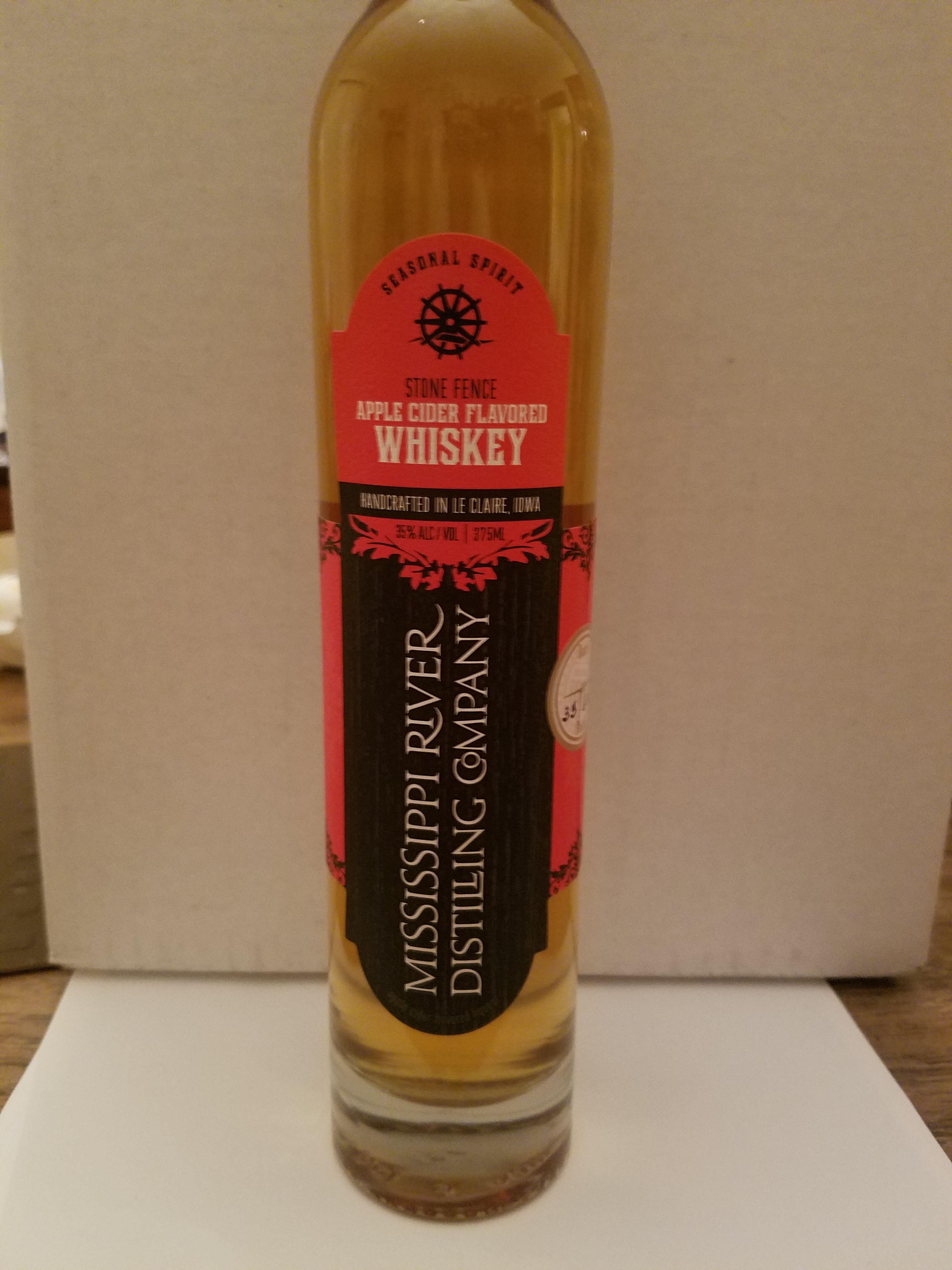 Mississippi River Distilling Company Apple Cider Flavored Whiskey