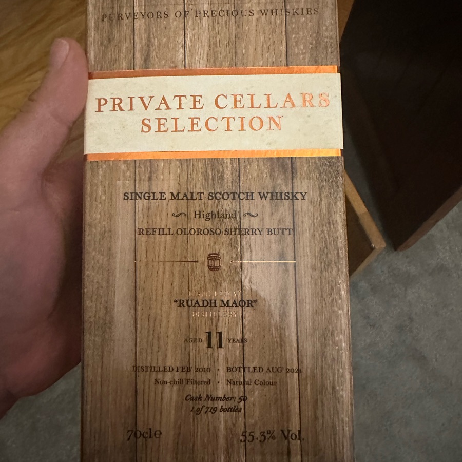 Ruadh Maor 11 Year Old 2010 (cask 50) - The Whisky Cellar