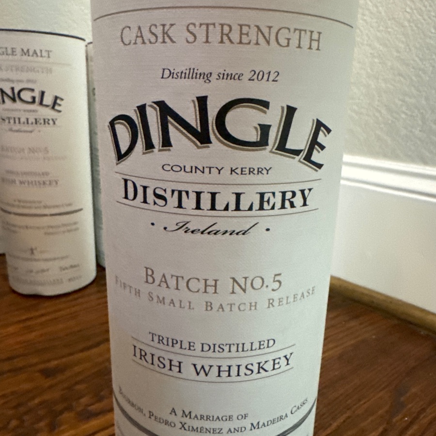Dingle, single malt batch No.5 cask strength