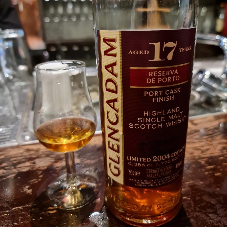 Glencadam 17 Year Old 'Reserva De Porto' Port Cask