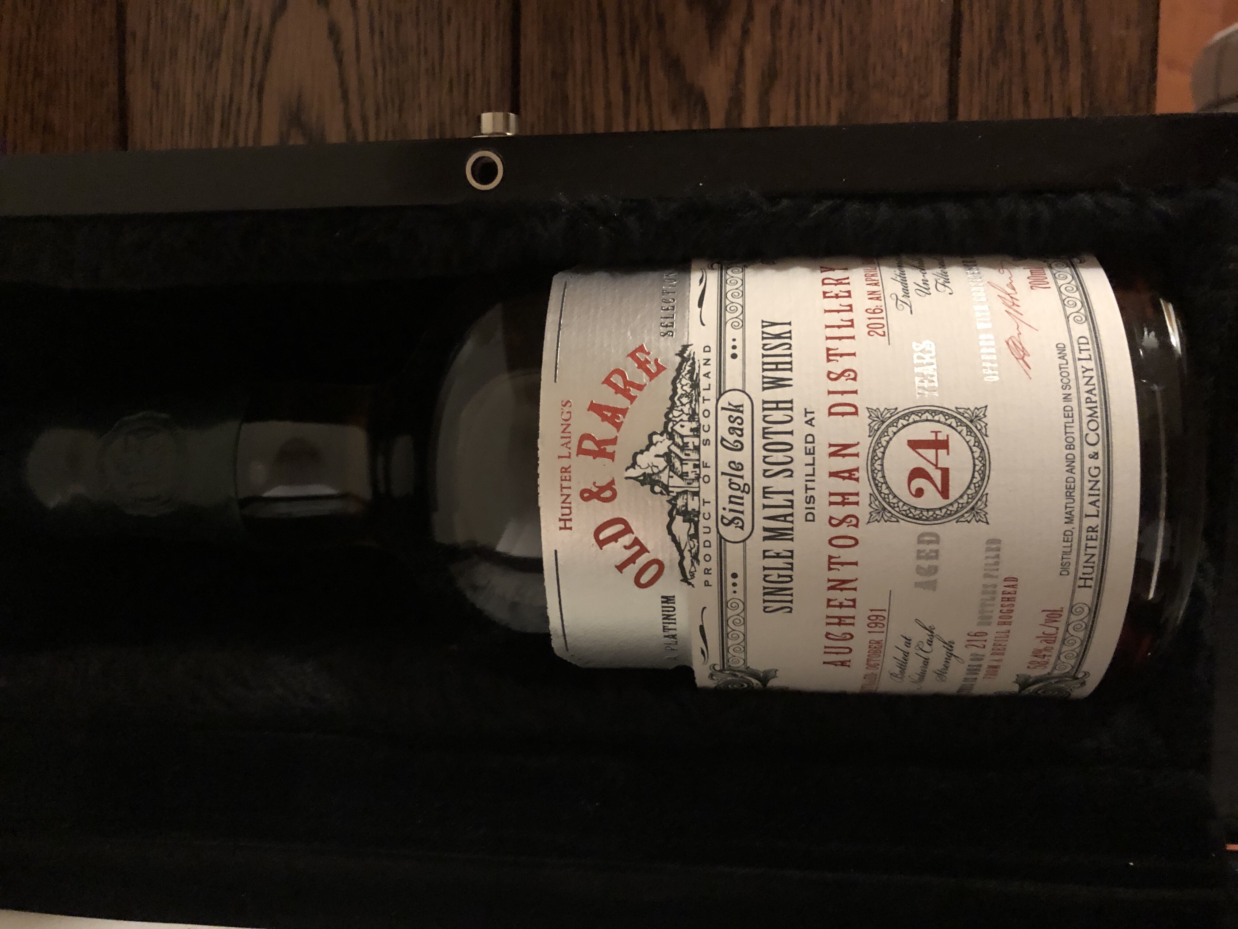 Auchentoshan 1991 24 Year Old & Rare (Hunter Laing)