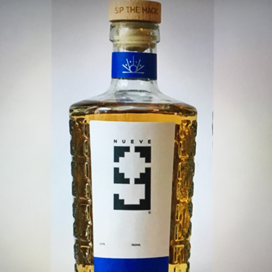 Nueve 9 Añejo
