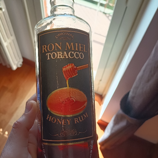 Ron Miel Tobacco
