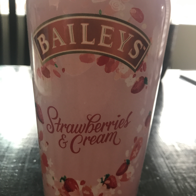 Baileys strawberries & cream