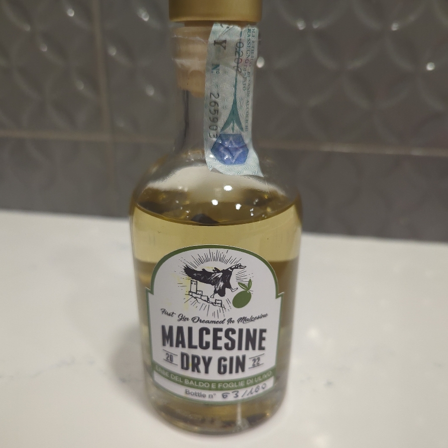 Malcesine Dry Gin Erbe Del Baldo E Foglie Di Ulivo