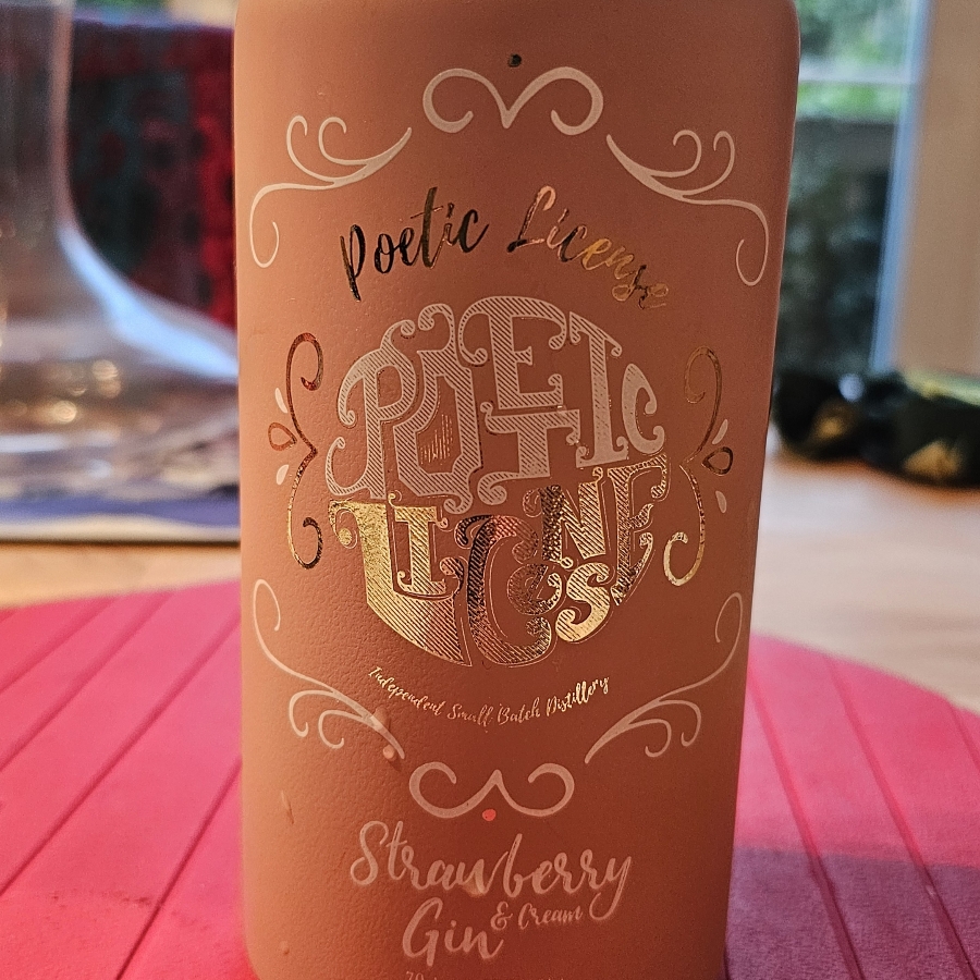 Poetic License Strawberry & Cream