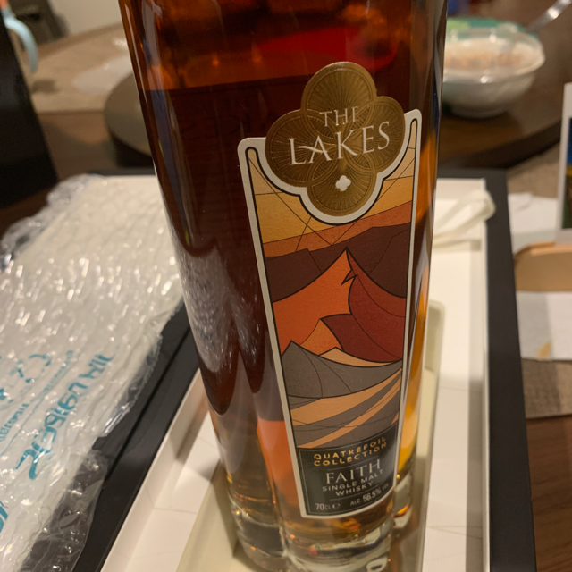 The Lakes Quatrefoil collection FAITH