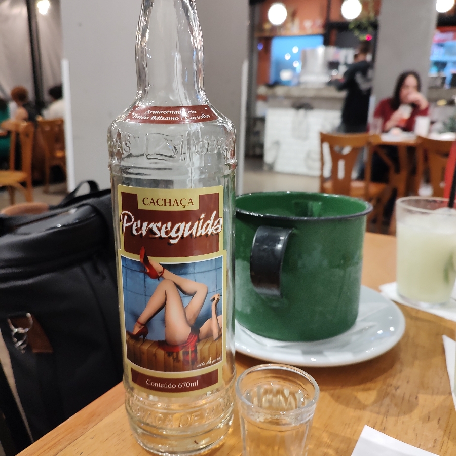 CACHAÇA PERSEGUIDA OURO