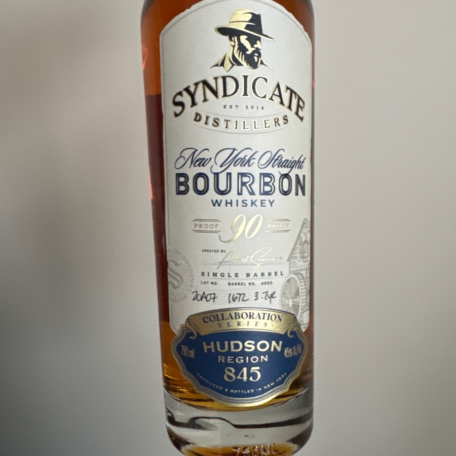 Syndicate Distillers New York Straight Bourbon Whiskey