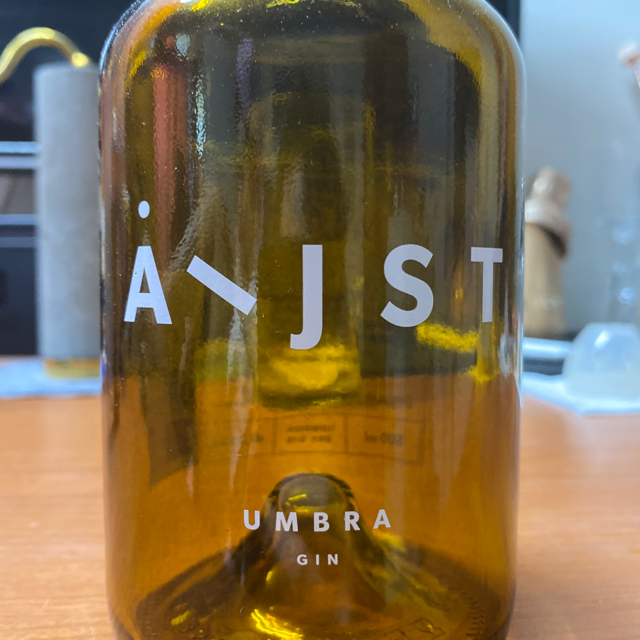 Aeijst Umbra Gin